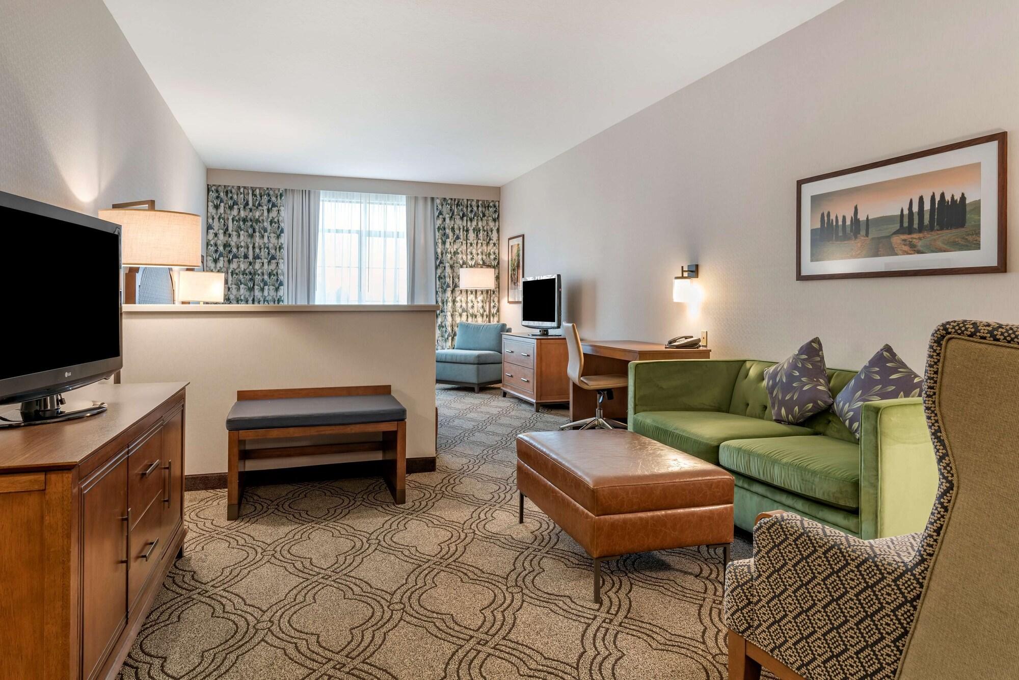 Best Western Premier Pasco Inn And Suites Bagian luar foto